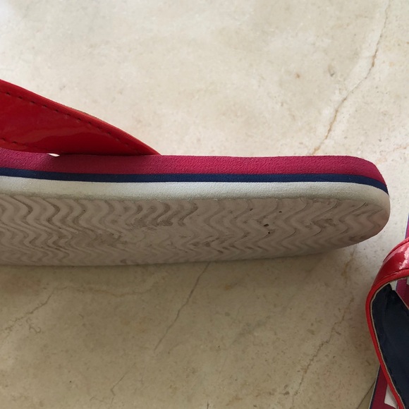 RED PATENT STRAP WITH ANCHOR BUTTON FLIP FLOPS - Picture 3 of 5